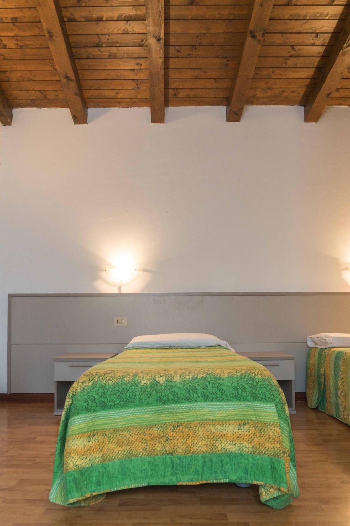 Ristorante Albergo Al Donatore Teor Экстерьер фото