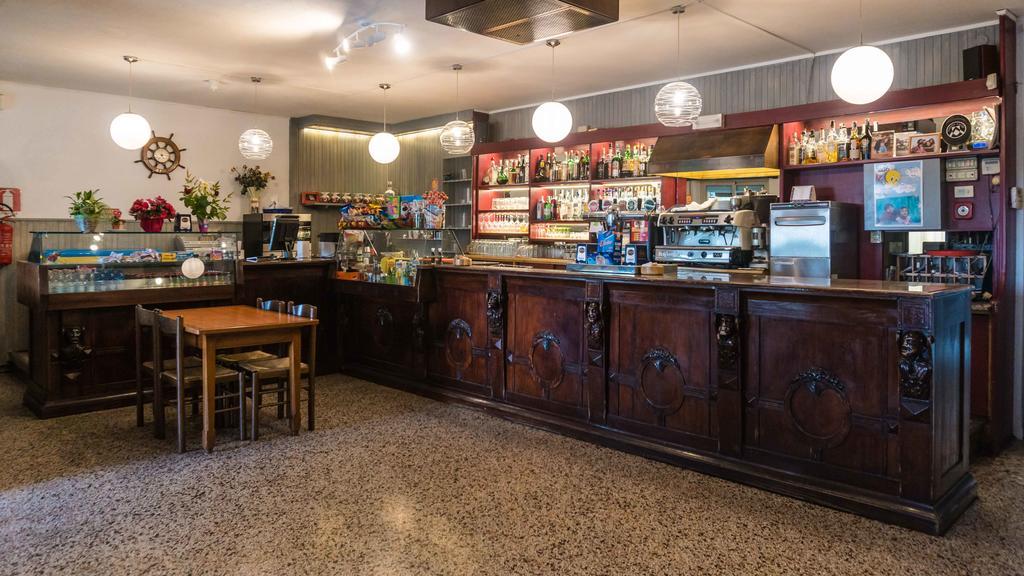 Ristorante Albergo Al Donatore Teor Экстерьер фото